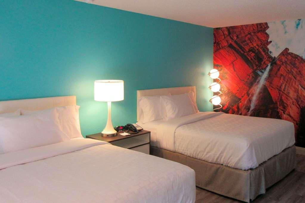 Hotel Clarion Pointe Fresno Near Yosemite Chambre photo