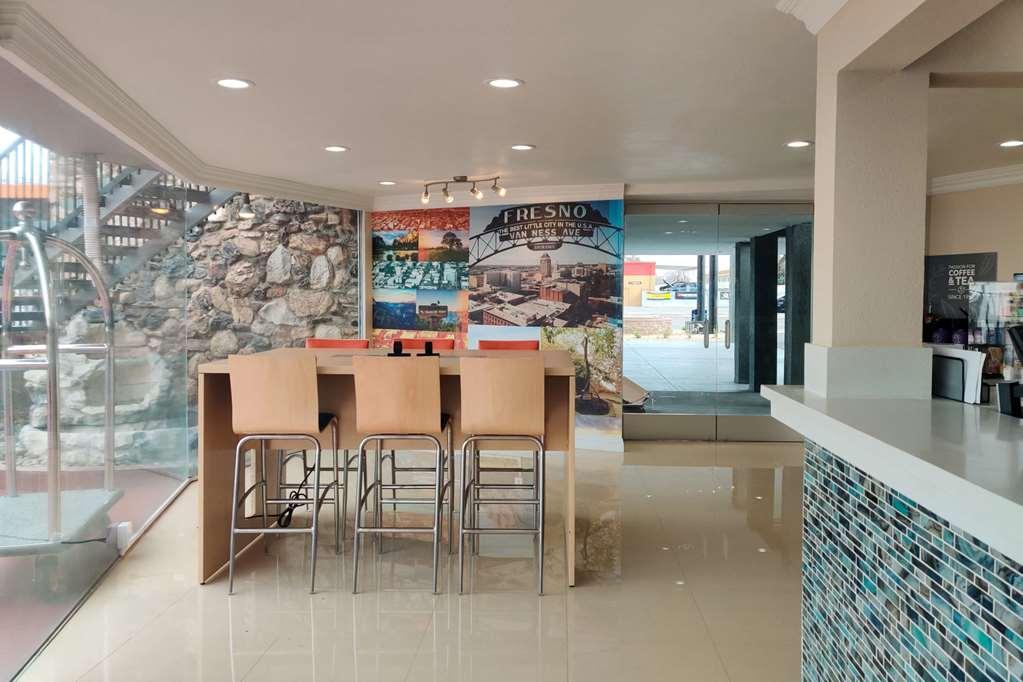 Hotel Clarion Pointe Fresno Near Yosemite Intérieur photo